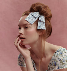 The Hill House x Wet Brush Scrunchie Bow - Blue Vine Stripe