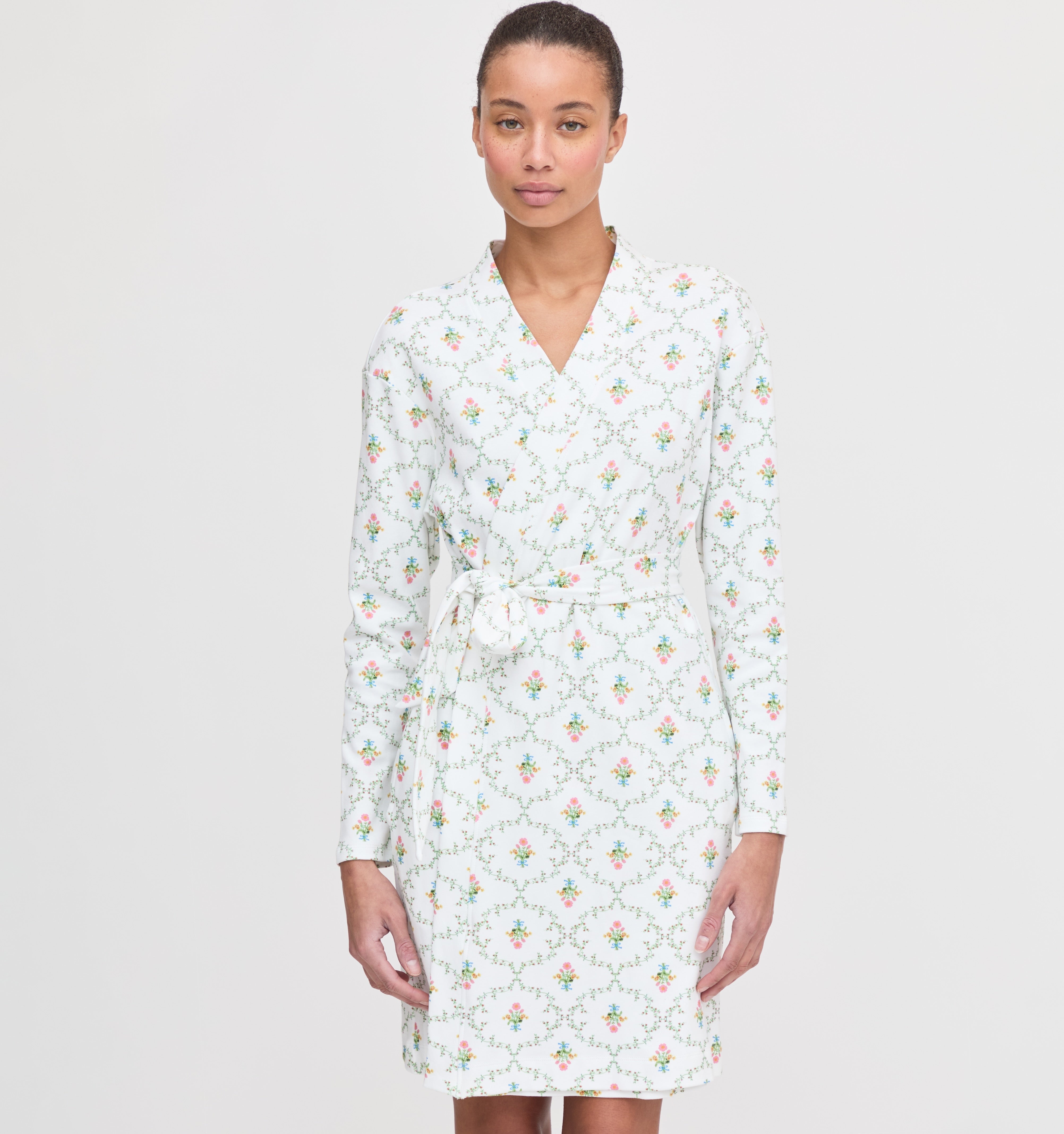 The Ivory Robe - Pastel Trellis