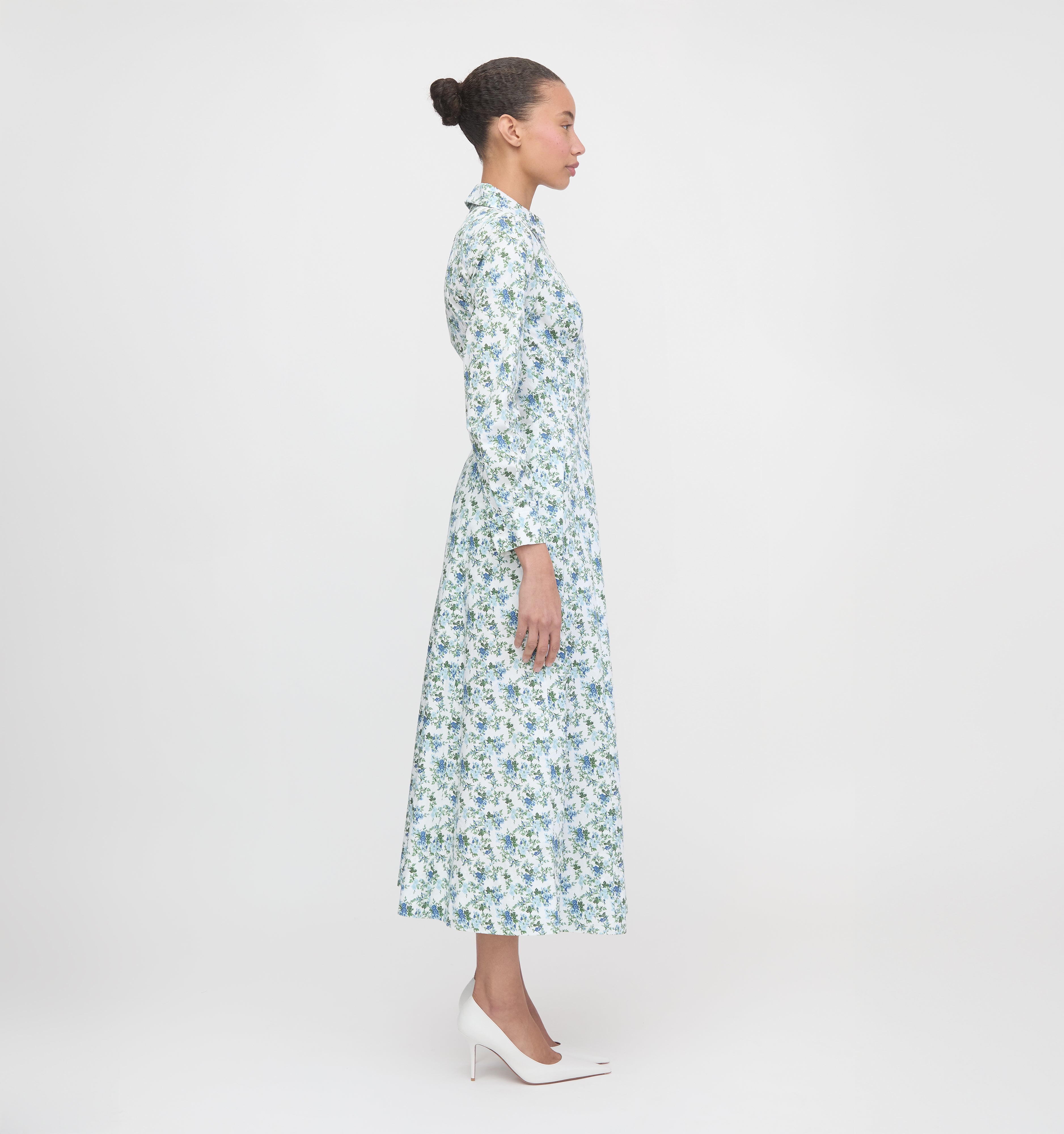 The Alandra Dress - English Daisy
