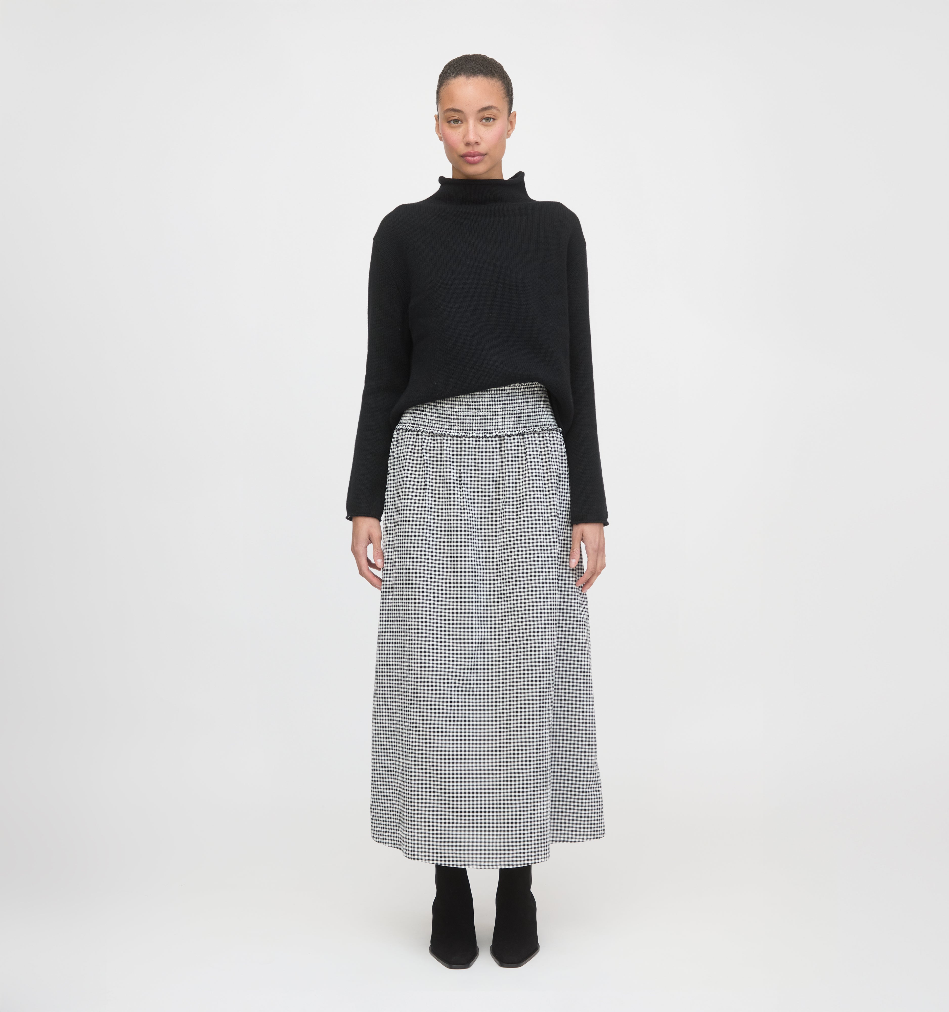 The Delphine Nap Skirt - Black/Sand Gingham