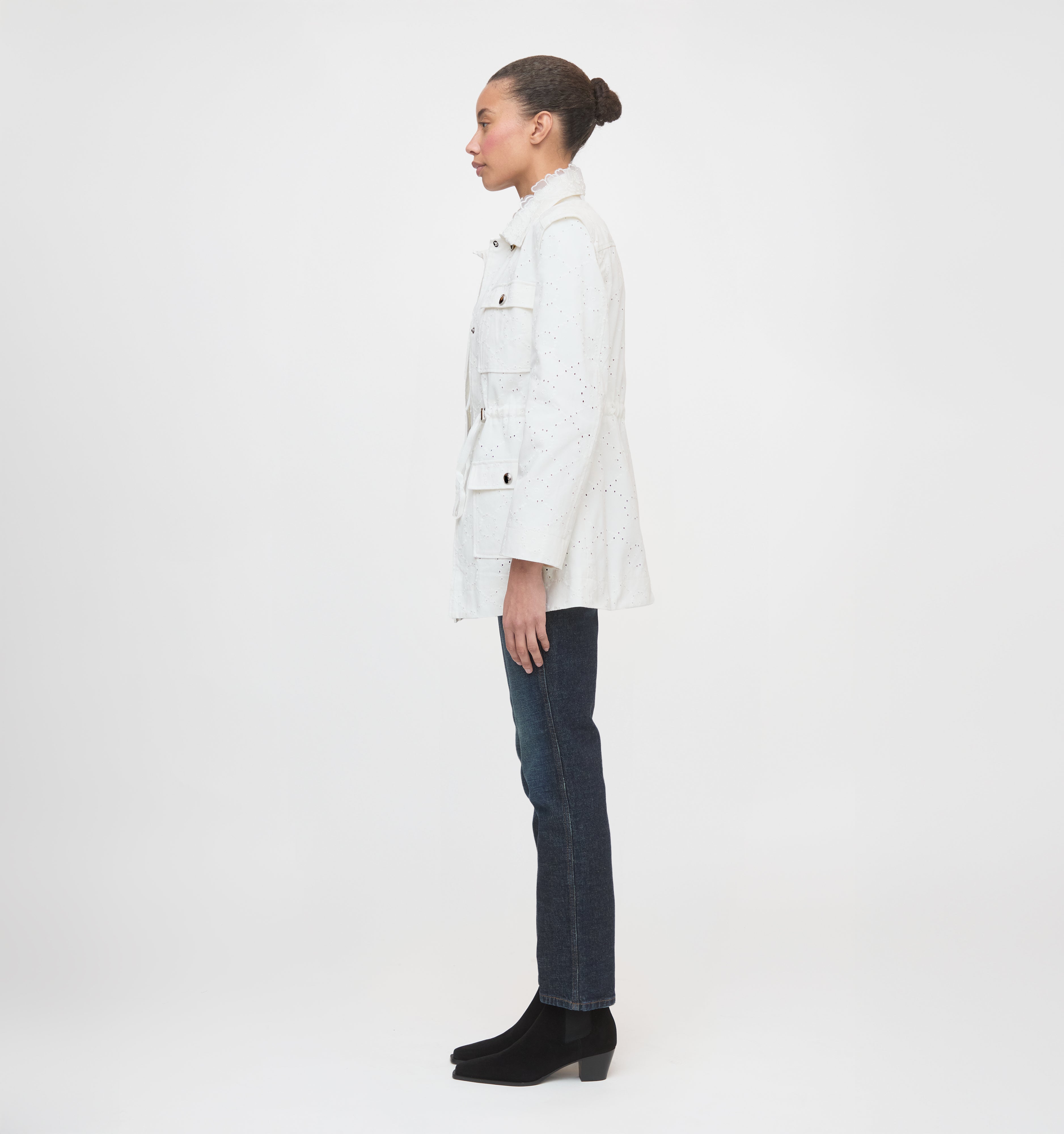 The Gillian Jacket - Ivory Eyelet