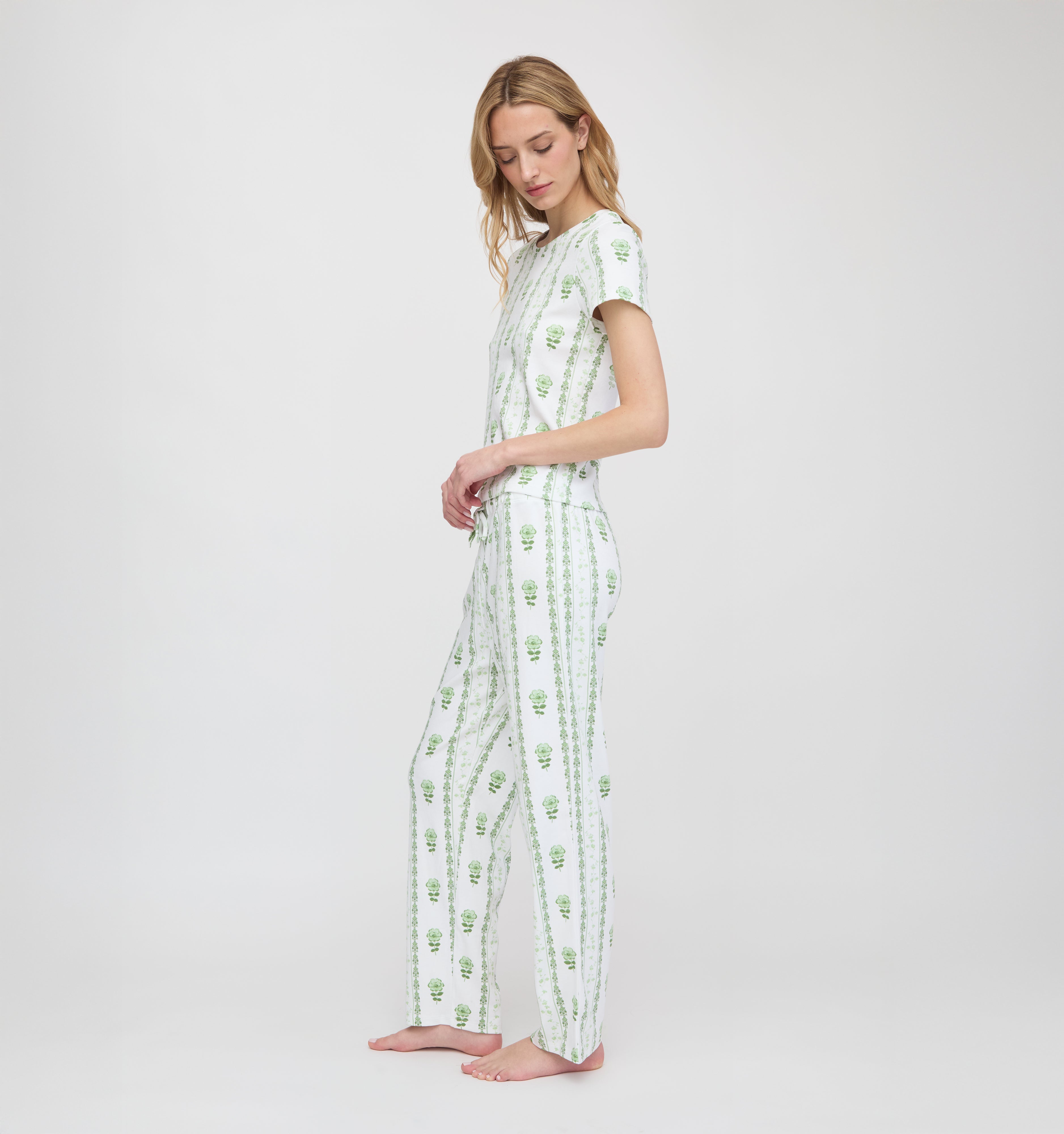 The Kelly Pajama Set - White/Green Arcadia Border