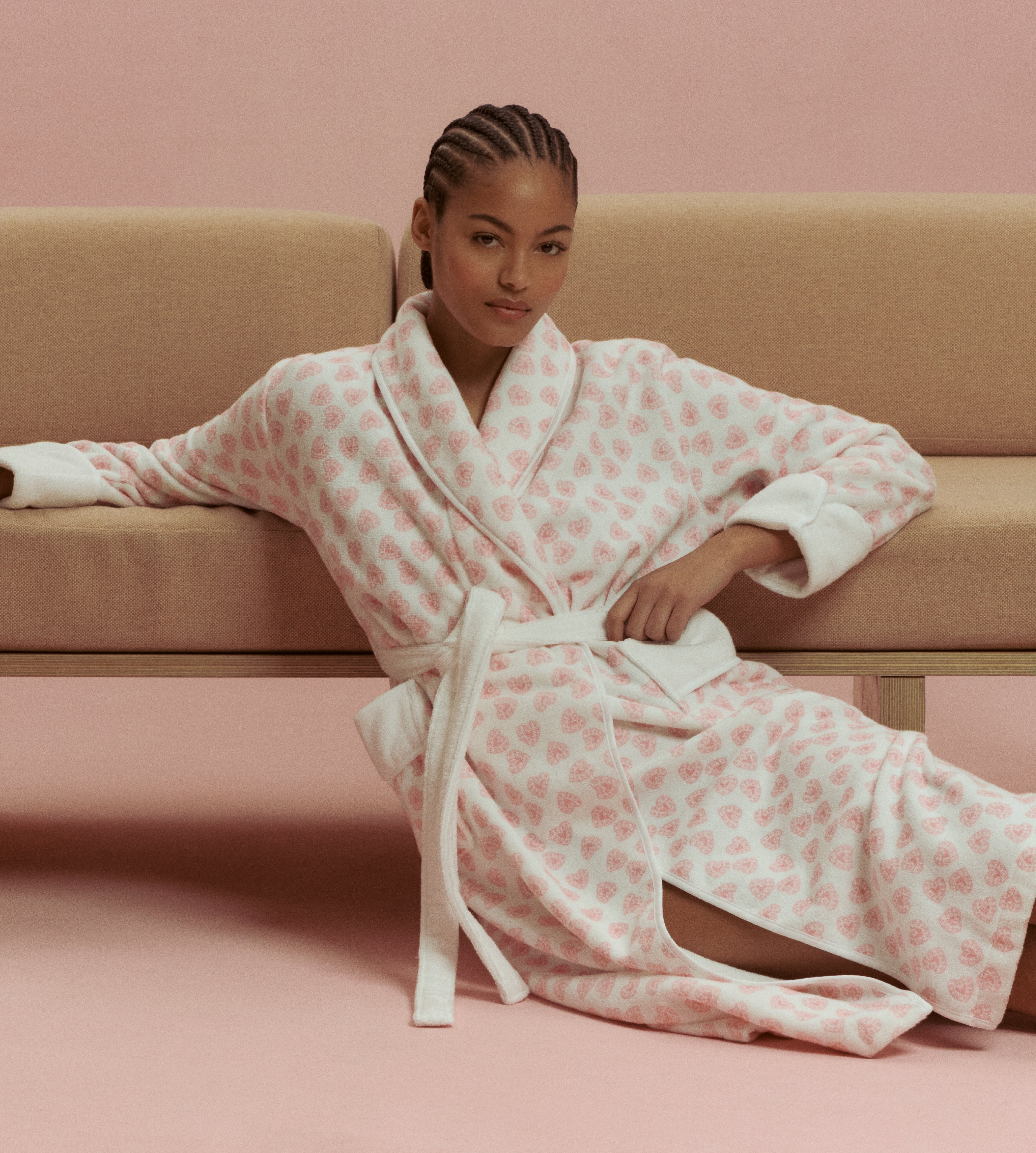 The Hotel Robe - Pink Doily Heart