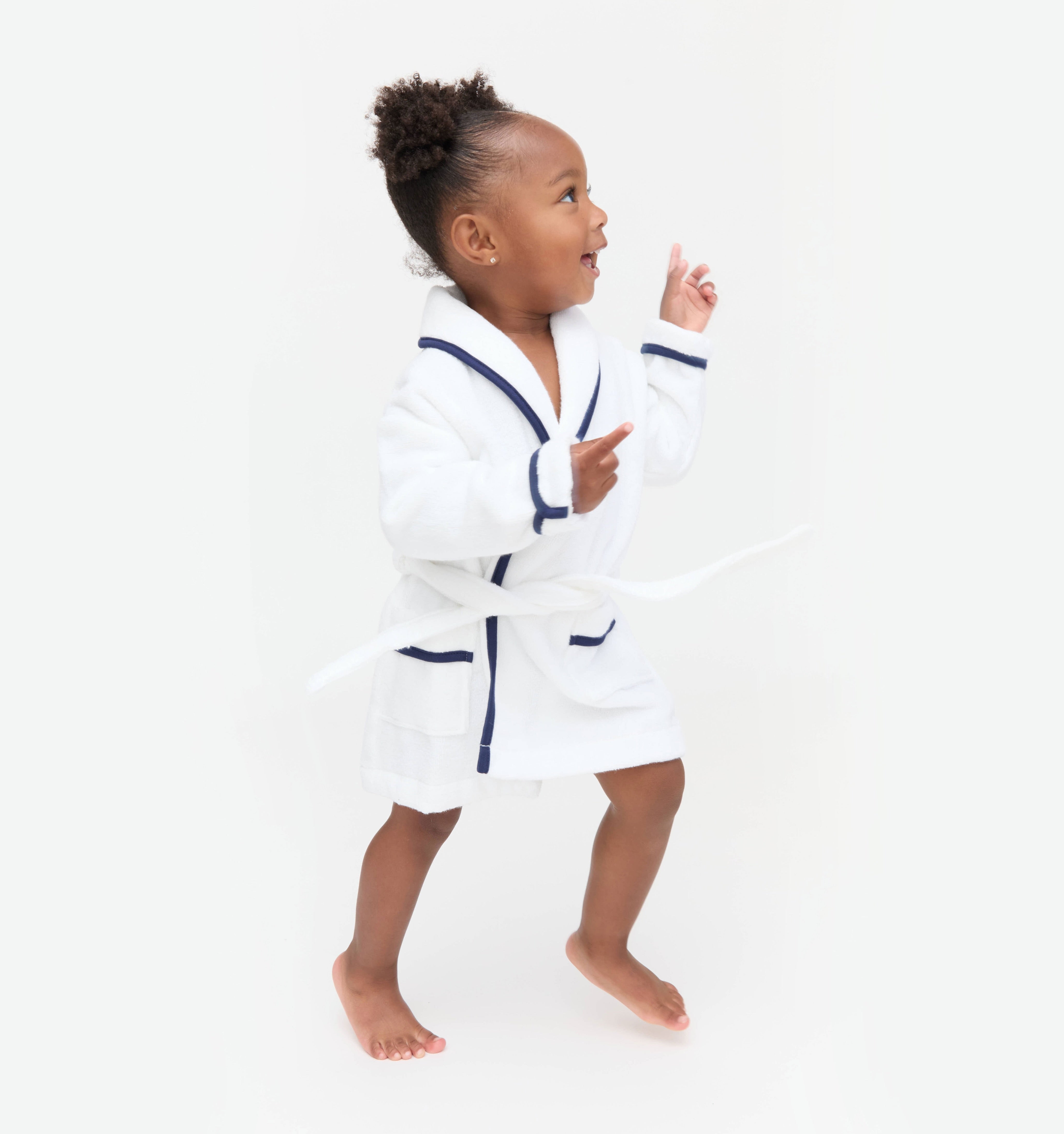 The Baby Hotel Robe - White/Navy