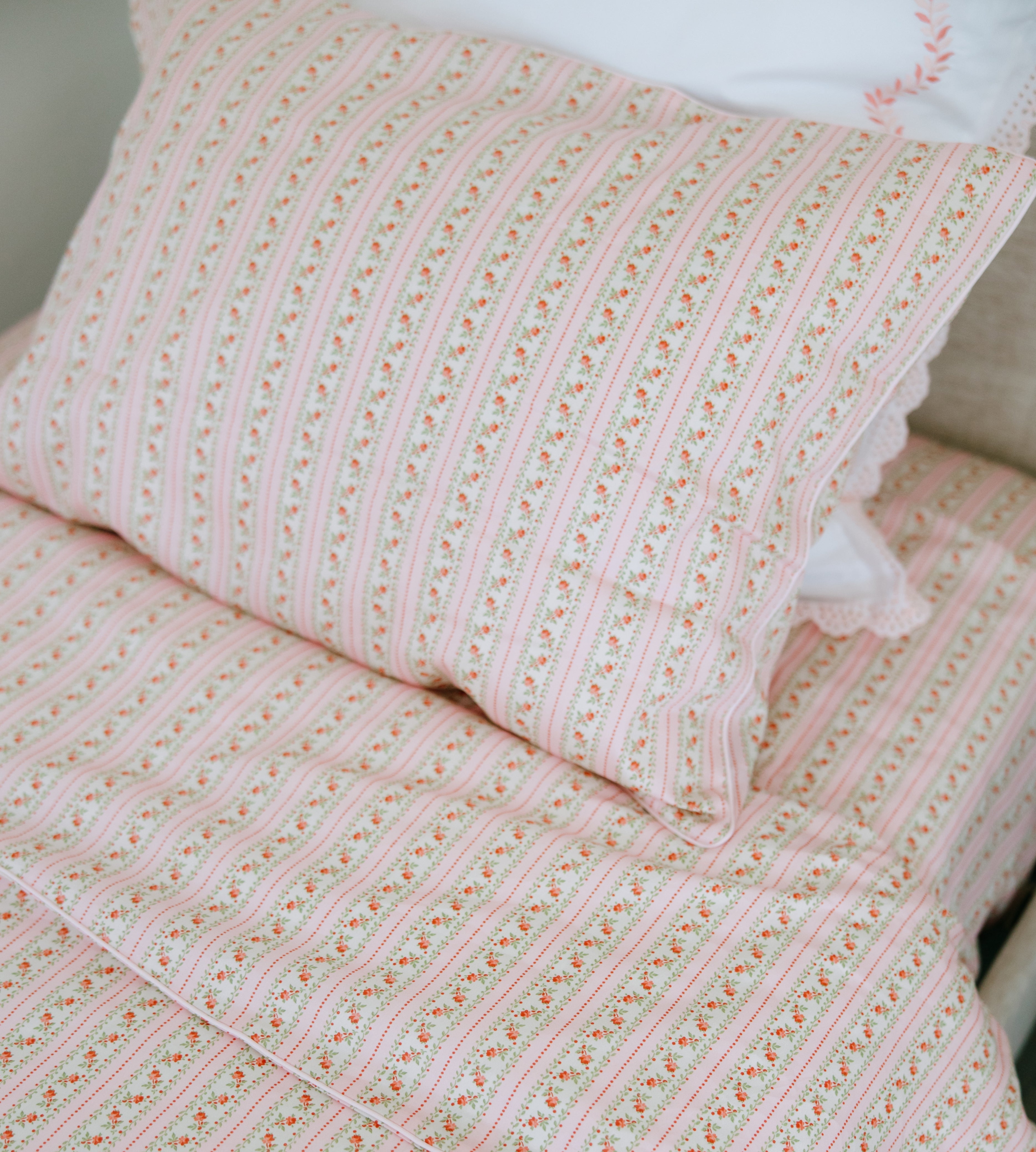The Fitted Sheet - Pink Floral Dot Stripe